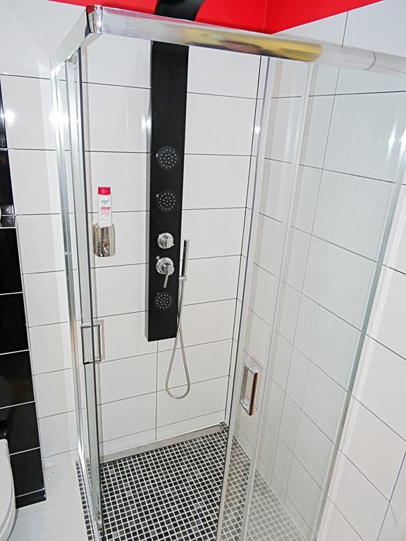 Apartamenty Metro Mlociny Varşovia Cameră foto