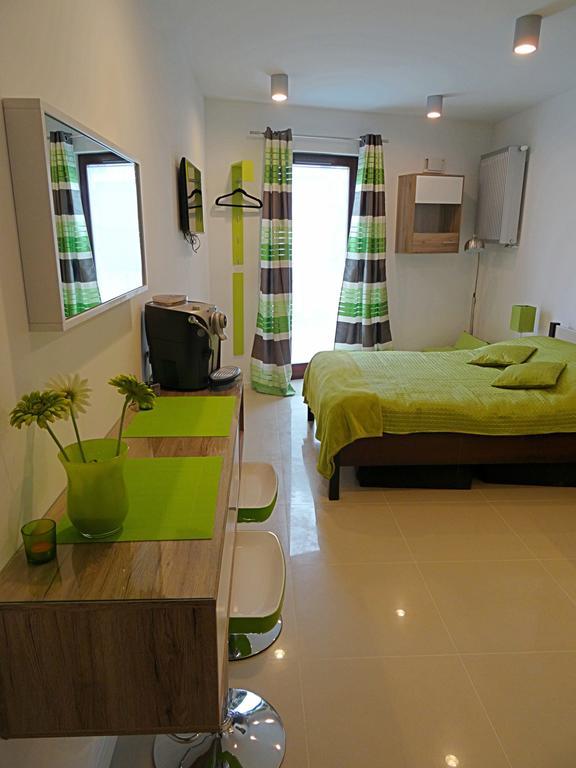 Apartamenty Metro Mlociny Varşovia Cameră foto