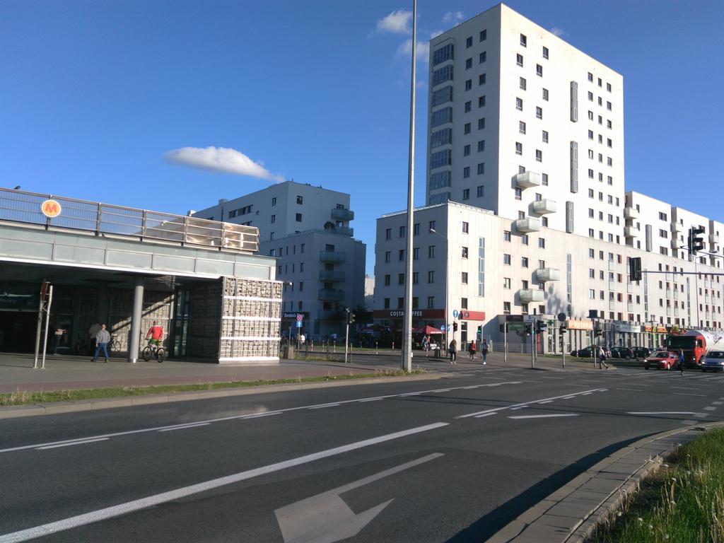 Apartamenty Metro Mlociny Varşovia Exterior foto